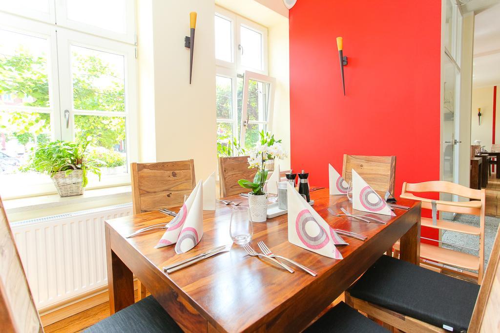 Restaurant & Pension Eshramo Barth Zewnętrze zdjęcie