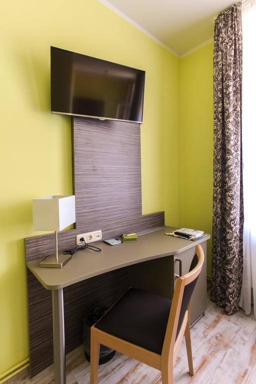 Restaurant & Pension Eshramo Barth Zewnętrze zdjęcie